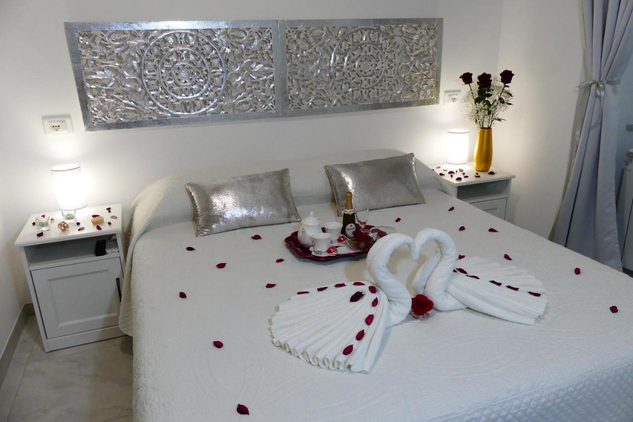 Valentyna Rooms La Spezia Bagian luar foto